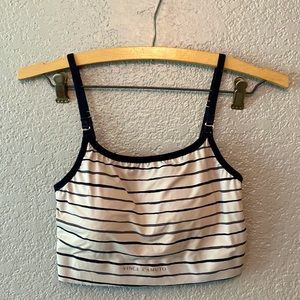 Vince Camuto reversible, supportive (crop) tank top or sports bra